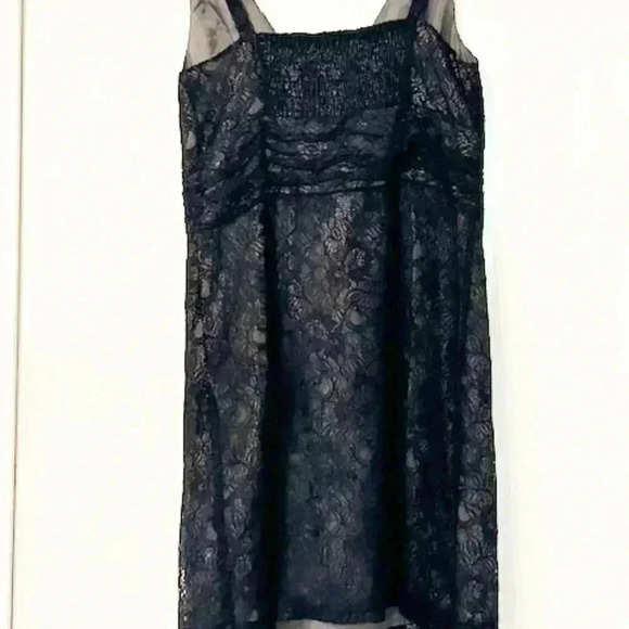 Black Lace Esprit  Dress, V-Neck with Ruching Around Waist - Picture 8 of 14